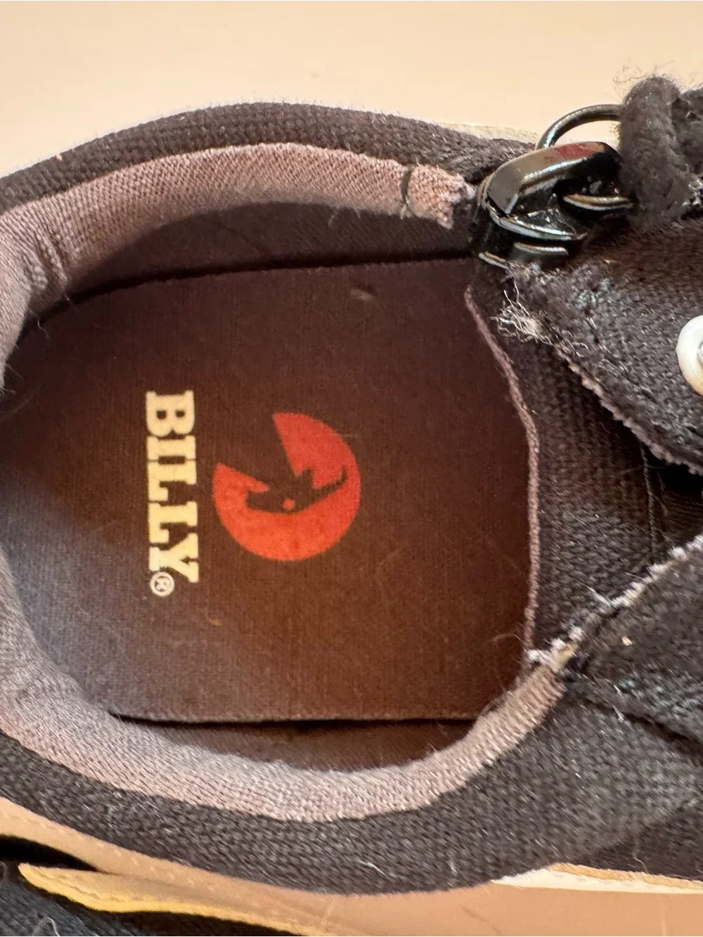 Billy Footwear classic black